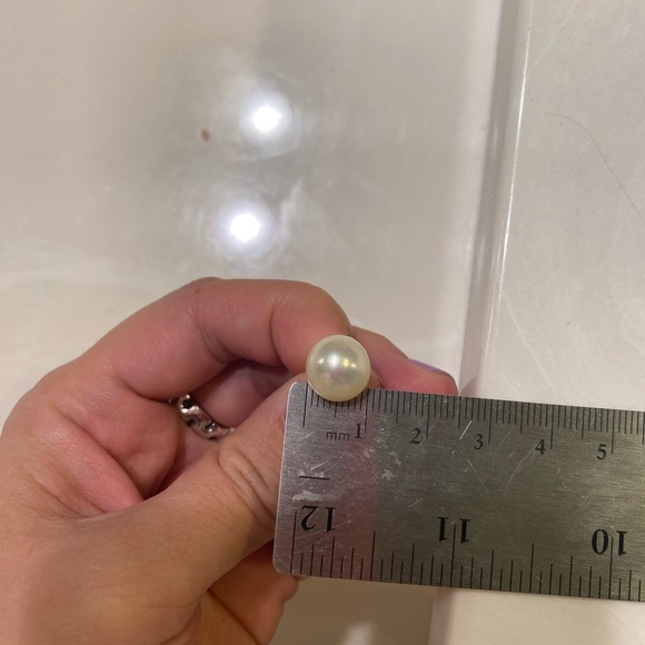 Fresh water pearl earrings - Picture 4 of 4